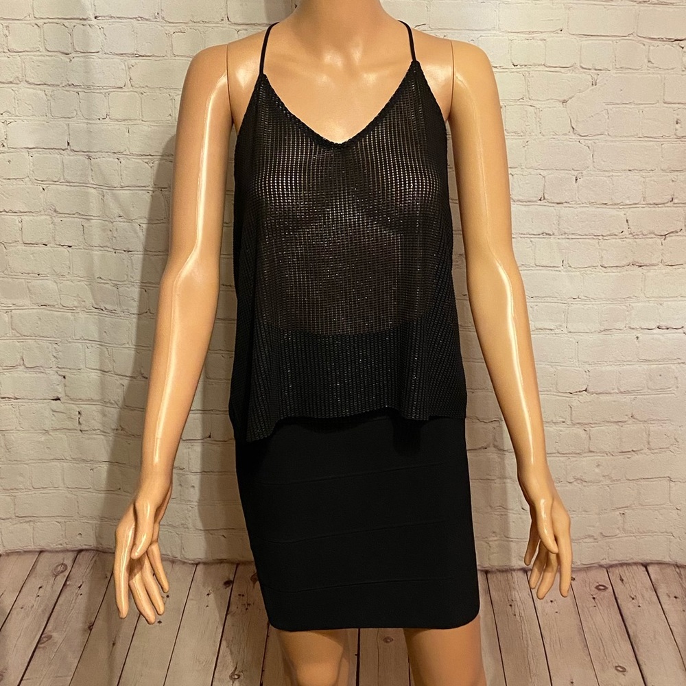 BCBG Maxazria black Simone texture power size small bodycon